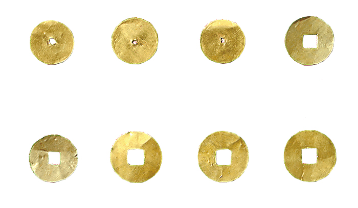 首里城の地下から発掘された金のコイン